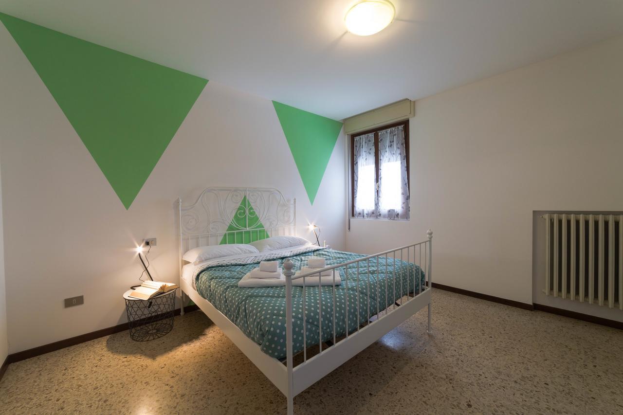 Isa Sirmione Apartments Quarto foto